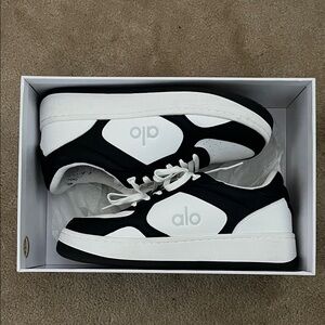 Alo Recovery Sneakers